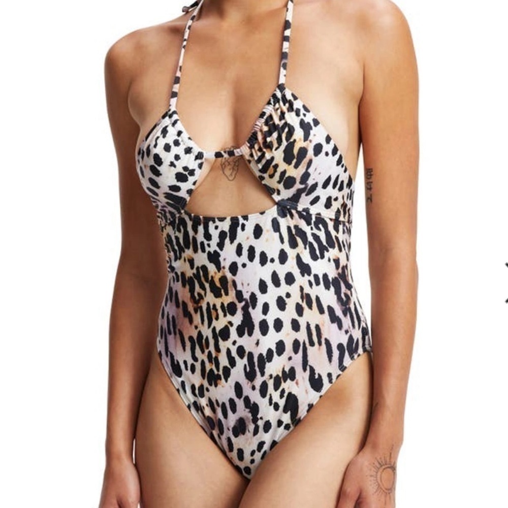 GOOD American Ruched Halter One-Piece Swimsuit in Cheetah Rose Print - Picture 9 of 10